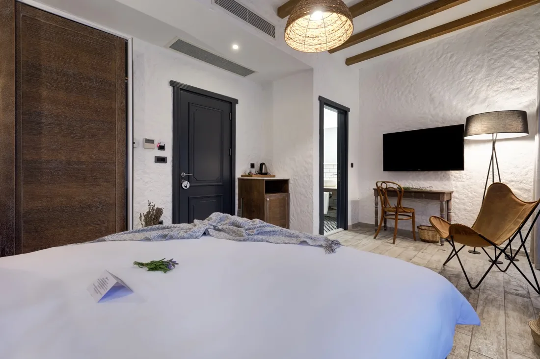 Havuz Manzaralı Delüks Oda gallery 3